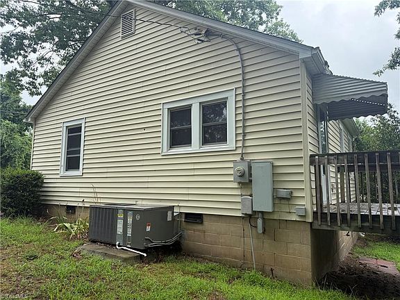 4th image of 368 Hasty Hill Rd