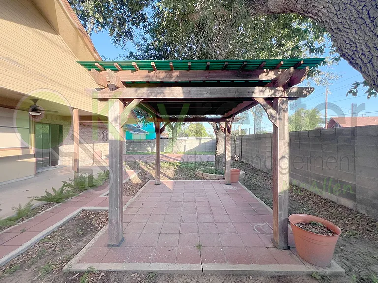 2812 Carnation Ave — Photo 27