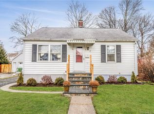 7 Whaley St, Danbury, CT 06810
