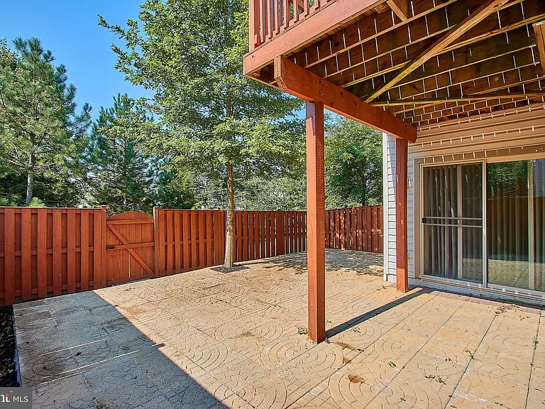 42649 Macauley Pl — Photo 25
