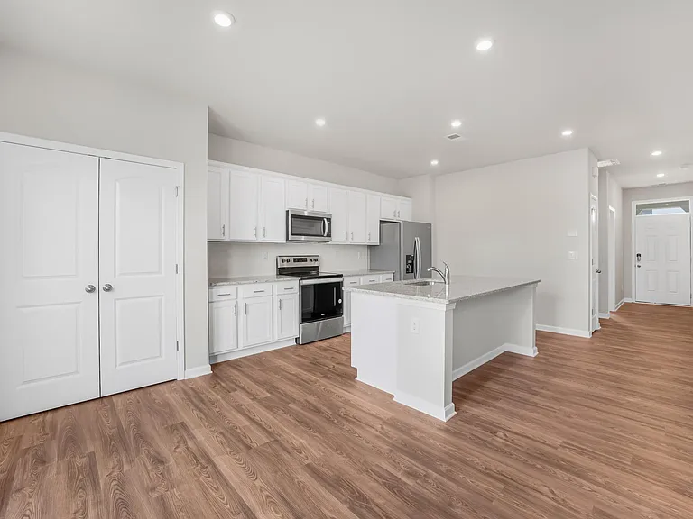 2201 Lavender Meadows Ct — Photo 9