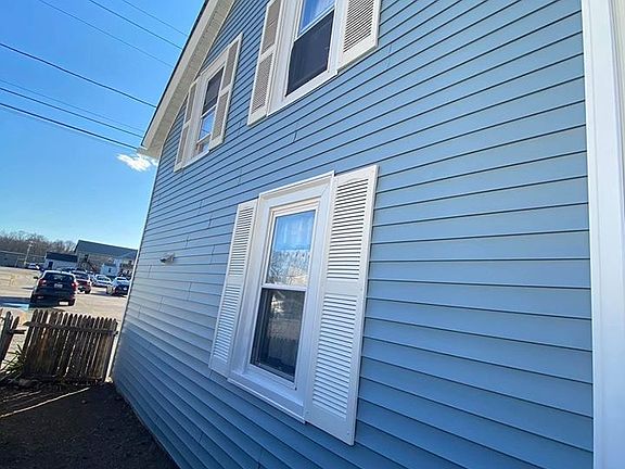 3rd image of 4 Dinsdale Ct