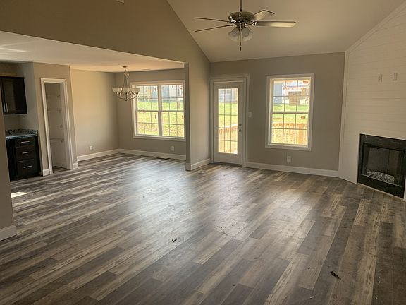 3rd image of 203 Chalet Hls Lot 203