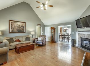 10224 Sovereign Pointe Dr, Soddy Daisy, TN 37379