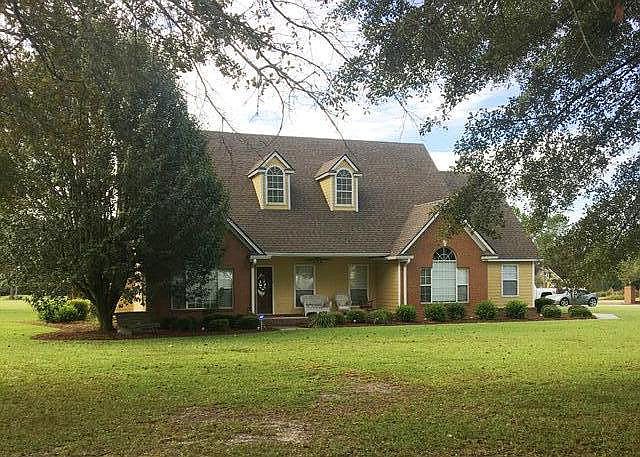 1st image of 163 Lakeview Cir