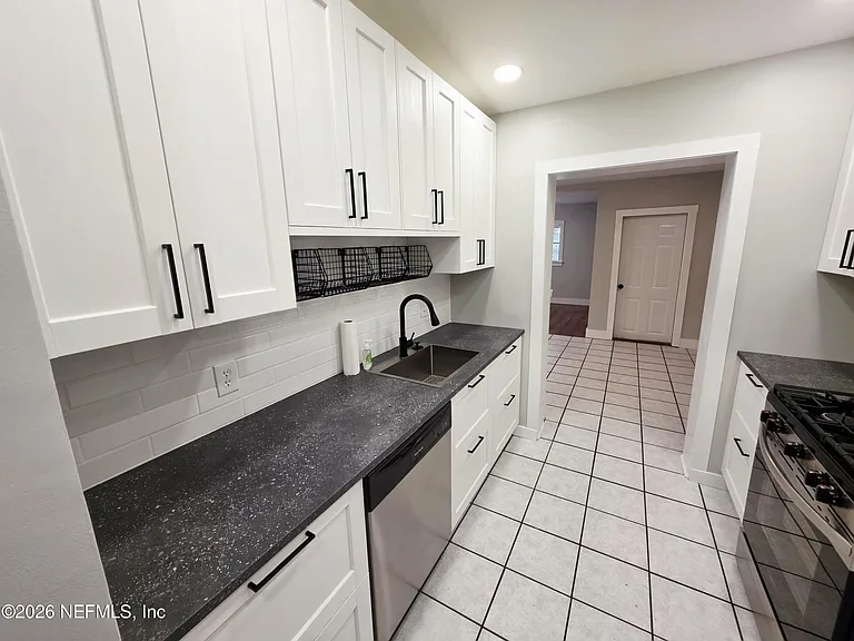 2146 Antilles Ct — Photo 21