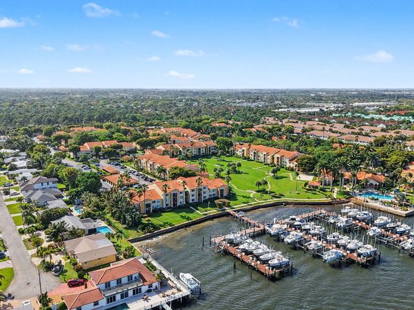 180 Yacht Club Way APT 309