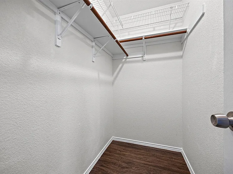 17305 Dashwood Creek Dr — Photo 11