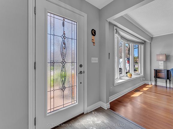 3rd image of 162 Chelsea Rd