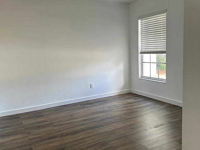 10421 Paragon Pl — Photo 22