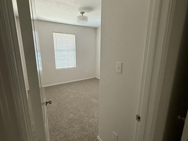 13778 Bradford Park — Photo 16