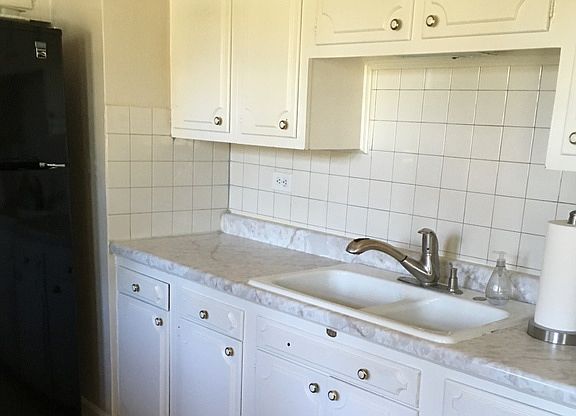 3rd image of 2147 N 74th Ct