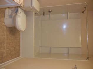 4340 W Loomis Rd #3451589, Greenfield, WI 53220