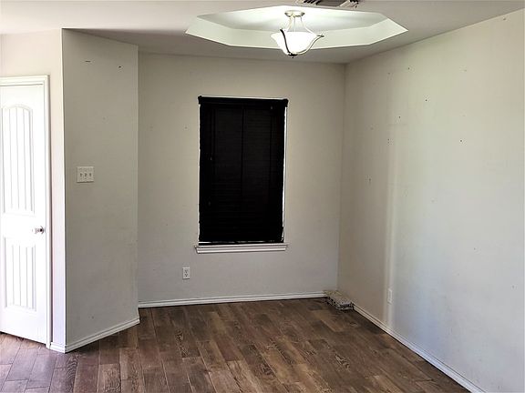 3rd image of 3121 Abilene St