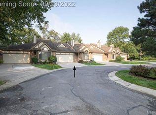 26941 Ann Arbor Trl #24, Dearborn Heights, MI 48127