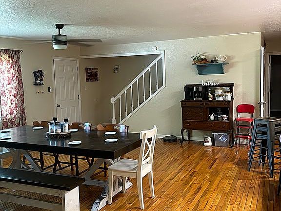 5th image of 115 Lukes Country Ln