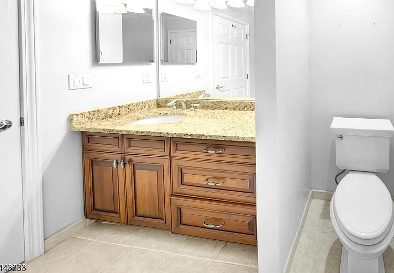 418 Dalton Ct — Photo 23