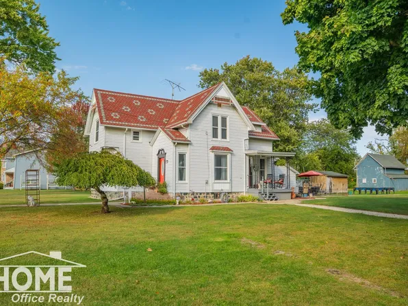 411 S Shiawassee St, Corunna, MI 48817