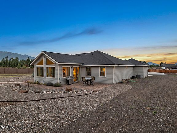 3rd image of 10290 Lundin Rd