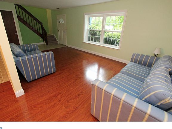 4th image of 2305 Saint Francis St