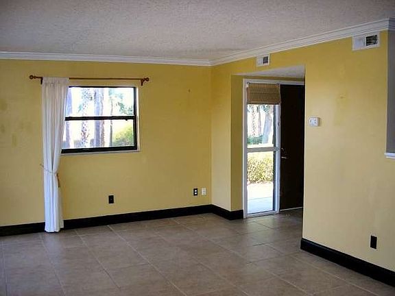 5th image of 31 Andalusia Ct