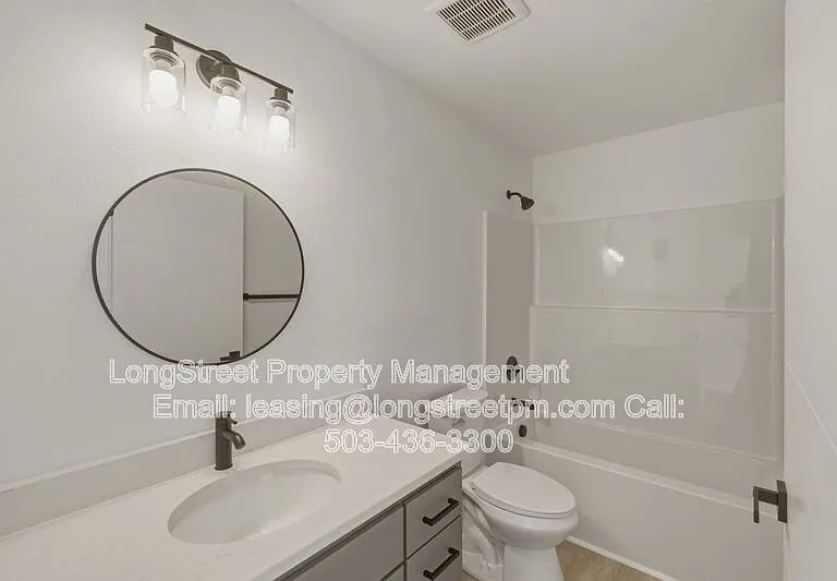 820 S 19th St — Photo 26
