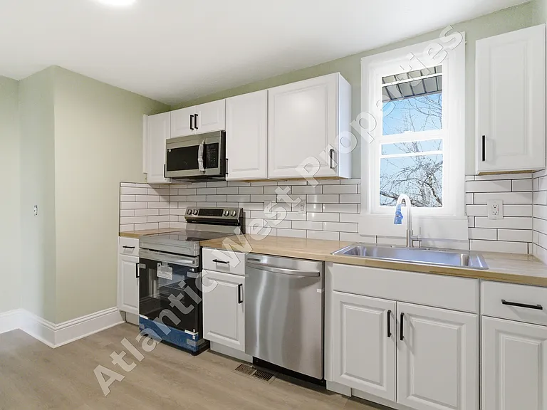 1512 Blair Ave #C — Photo 4