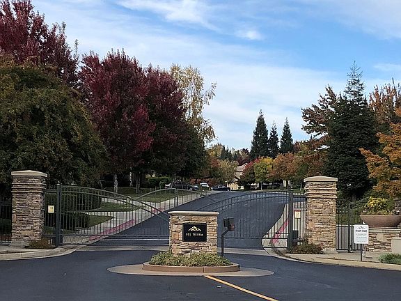 5th image of 2101 Frascati Dr