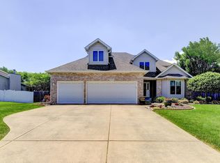 5327 Mount Dr, Schererville, IN 46375