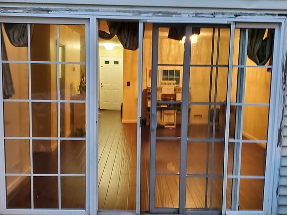 4th image of 171 Rumson Dr #1061