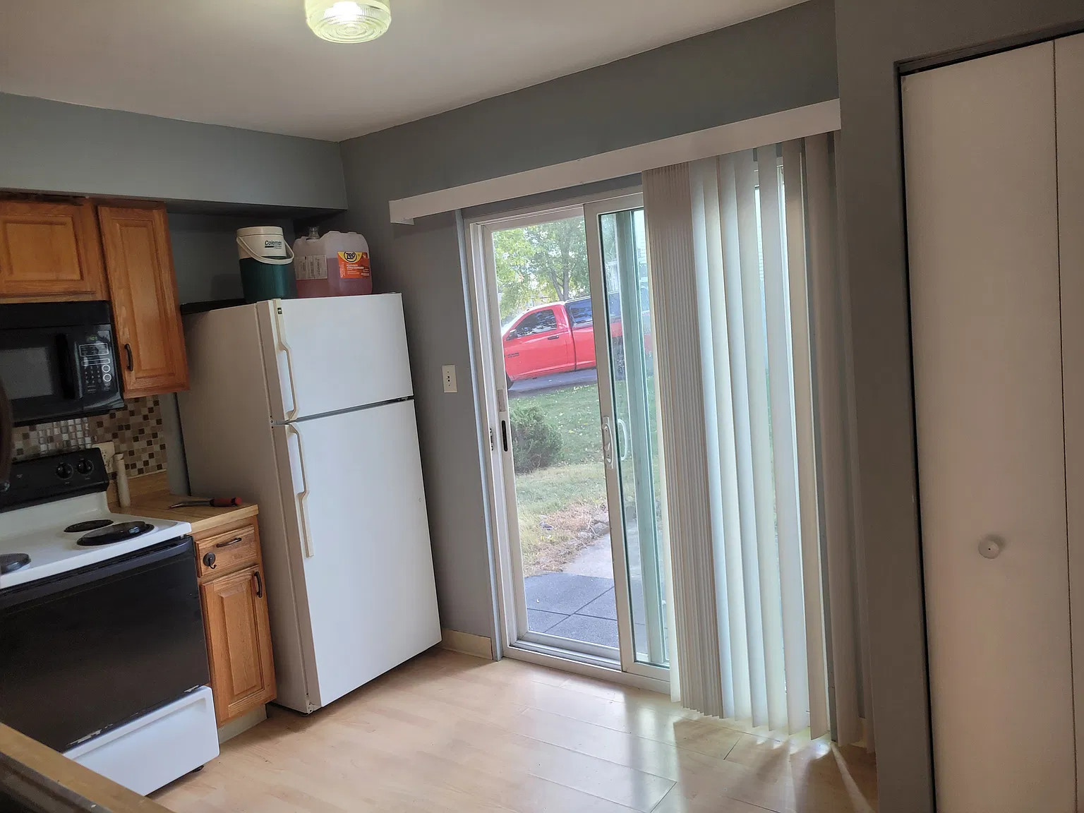 2 bed, 1.5 bath, 950 sqft, $1,600 — Photo 4