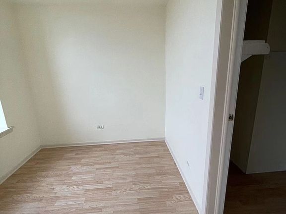 5th image of 3252 W Armitage Ave #3F