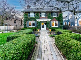 418 Ridge Ave, Winnetka, IL 60093