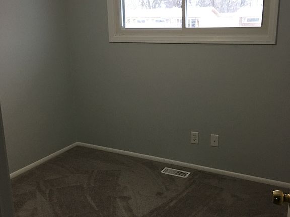 5th image of 9246 Coventry Dr
