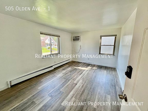 2nd image of 505 Olden Ave APT 1