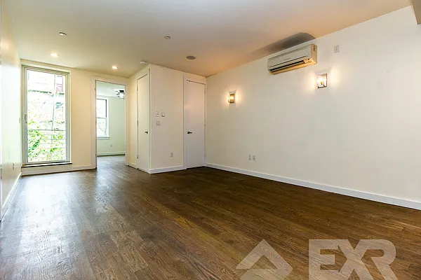 Rented by EXR | media 1