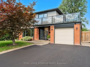 1053 Flagship Dr, Mississauga, ON L4Y 2J9