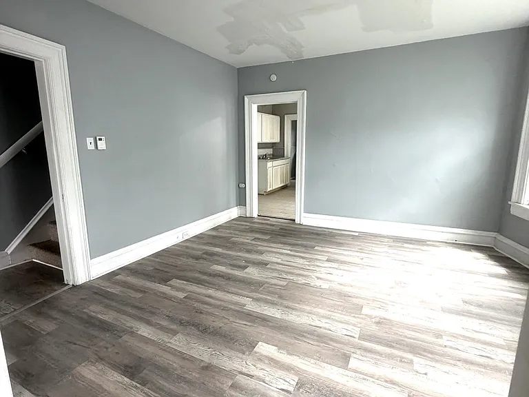 617 Beech St #1 — Photo 3