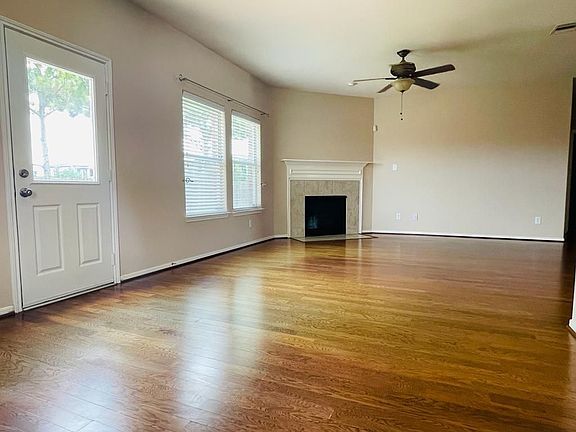 5th image of 611 Blue Oasis Ct