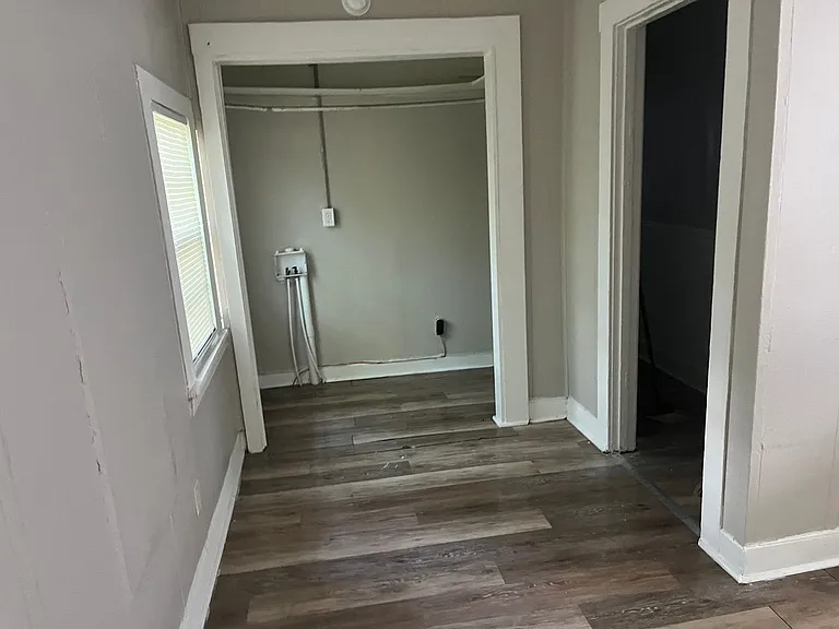 1812 S Martin St — Photo 8