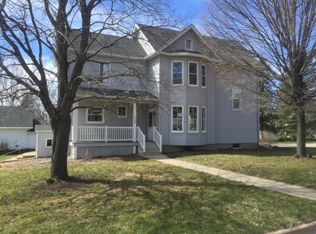 512 Richland Ave, Saint Charles, MN 55972
