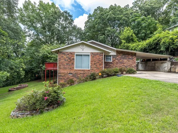 17 Lowe Dr, Columbus, GA 31903