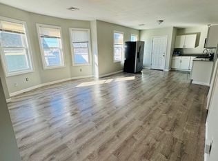 12 Magnolia St FLOOR 3, Pawtucket, RI 02860