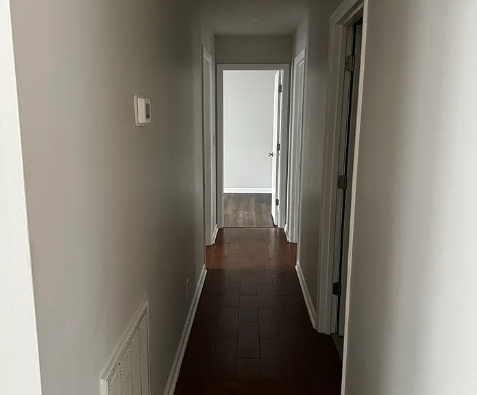 823 Primrose Ln NW — Photo 5