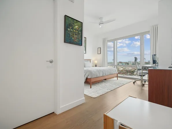 75 Park Lane South image 12 of 45