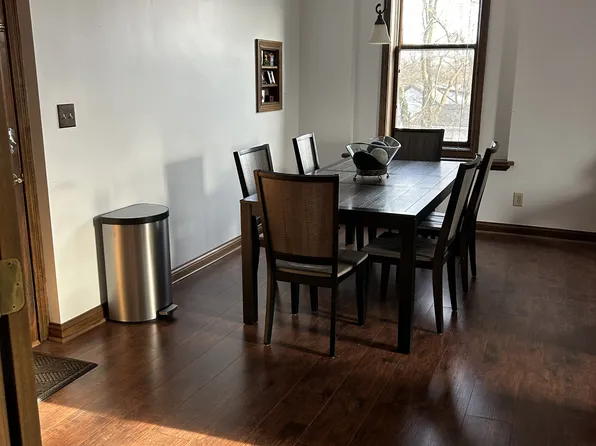 65 E Cedar St, Zionsville, IN