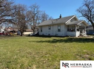 411 Castor St, Diller, NE 68342