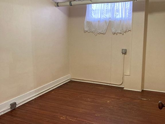 5th image of 203 9th St #11