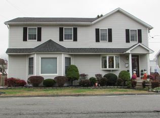 461 Center St, Old Forge, PA 18518