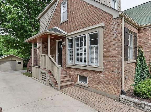 2nd image of 4638 Franklin Ave